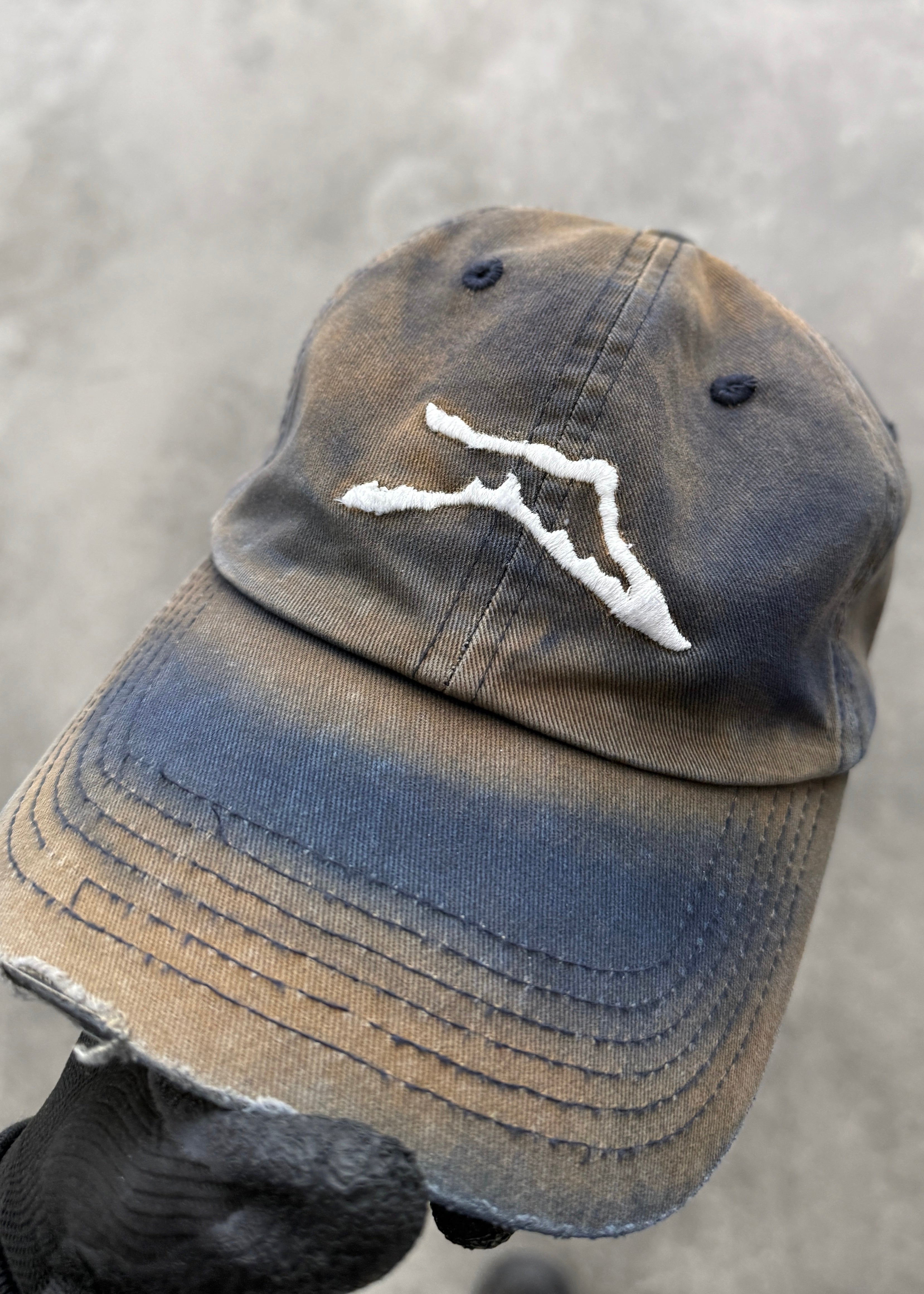 THRASHED LOW PROFILE RANGE CAP - SUN FADED NAVY