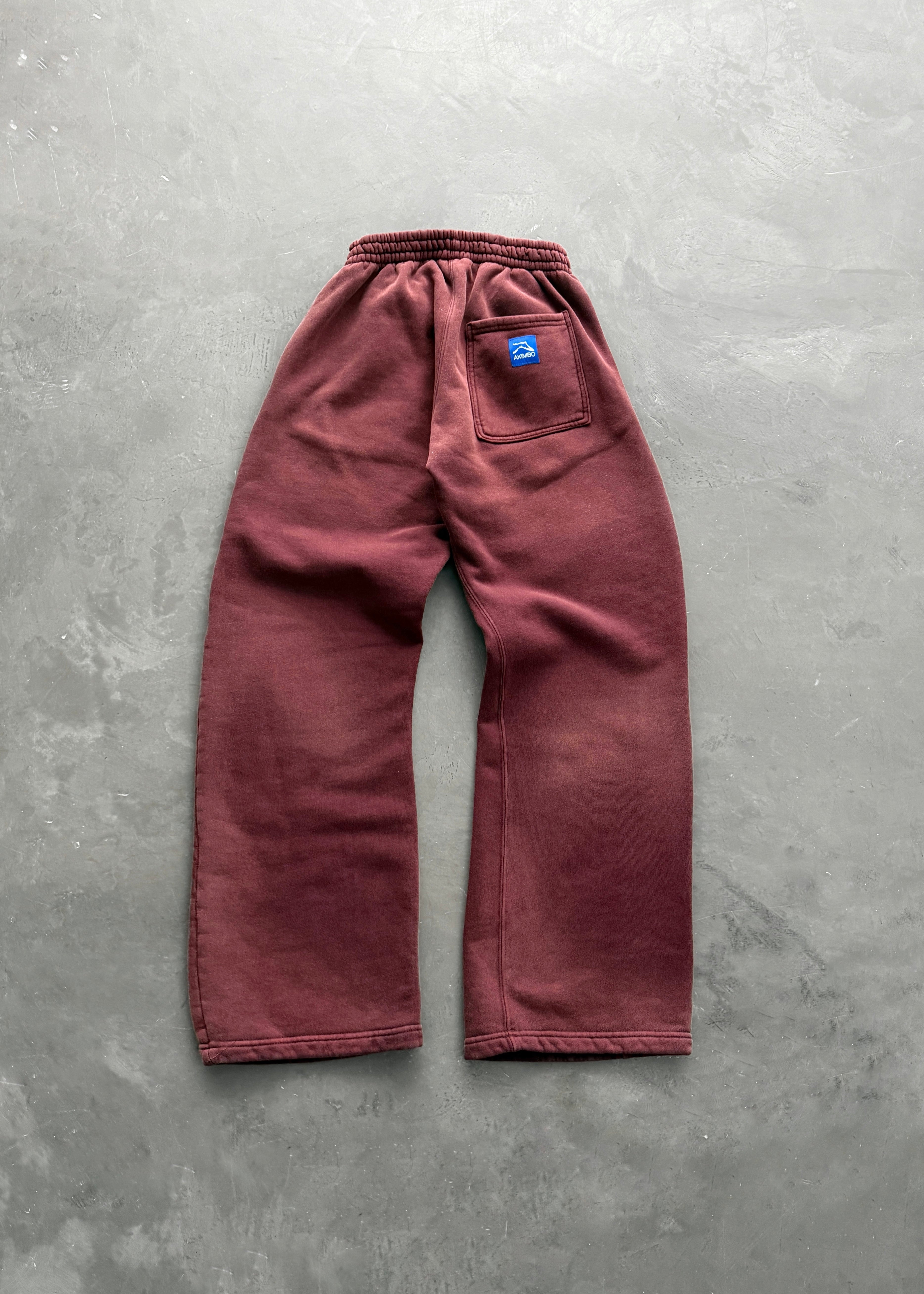 AKIMBO STRAIGHT-LEG SWEATPANTS - FADED WINE