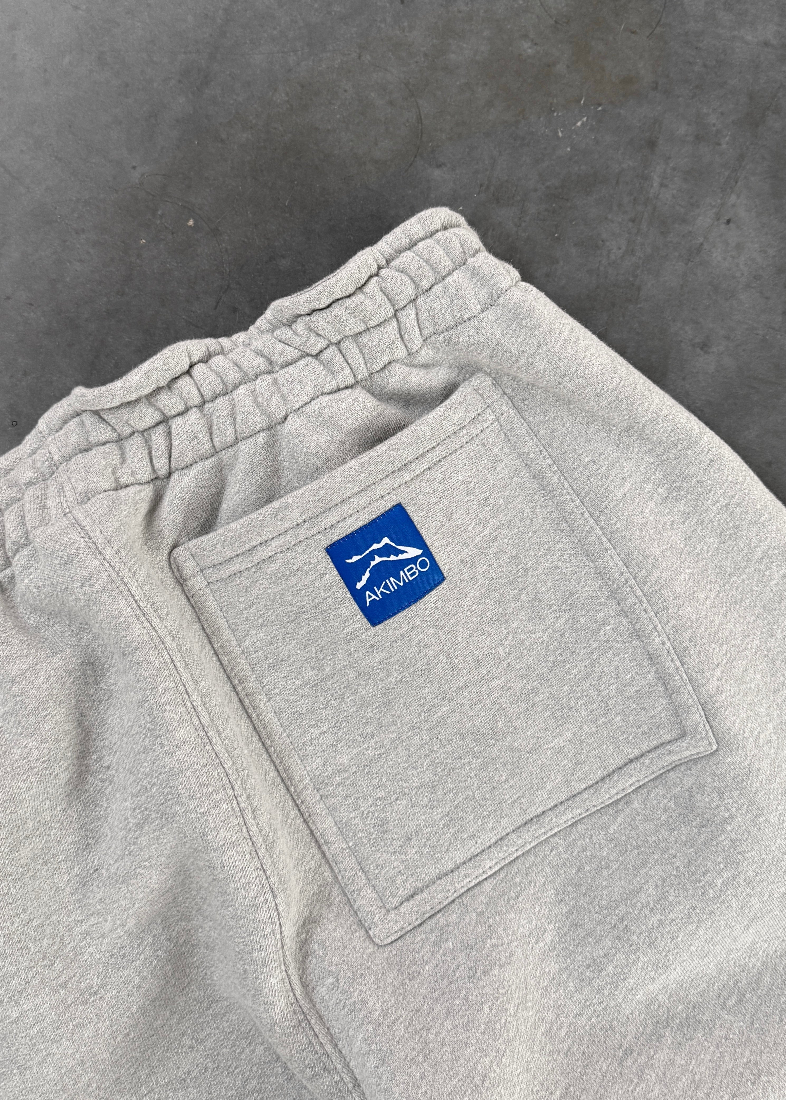 AKIMBO STRAIGHT-LEG SWEATPANTS - HEATHER GREY