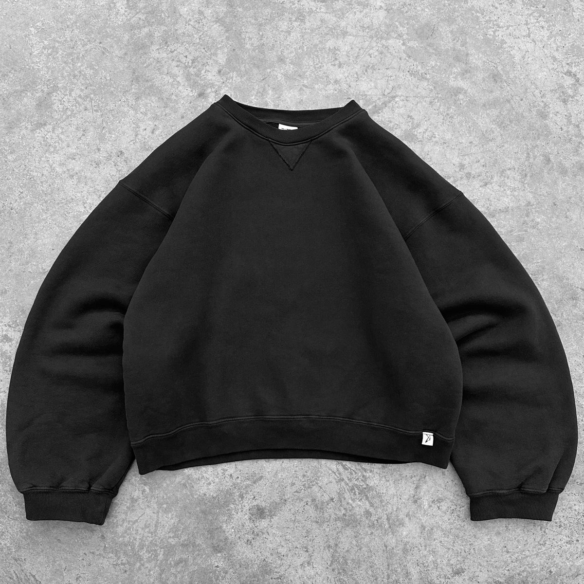 AKIMBO CREWNECK - FADED BLACK 