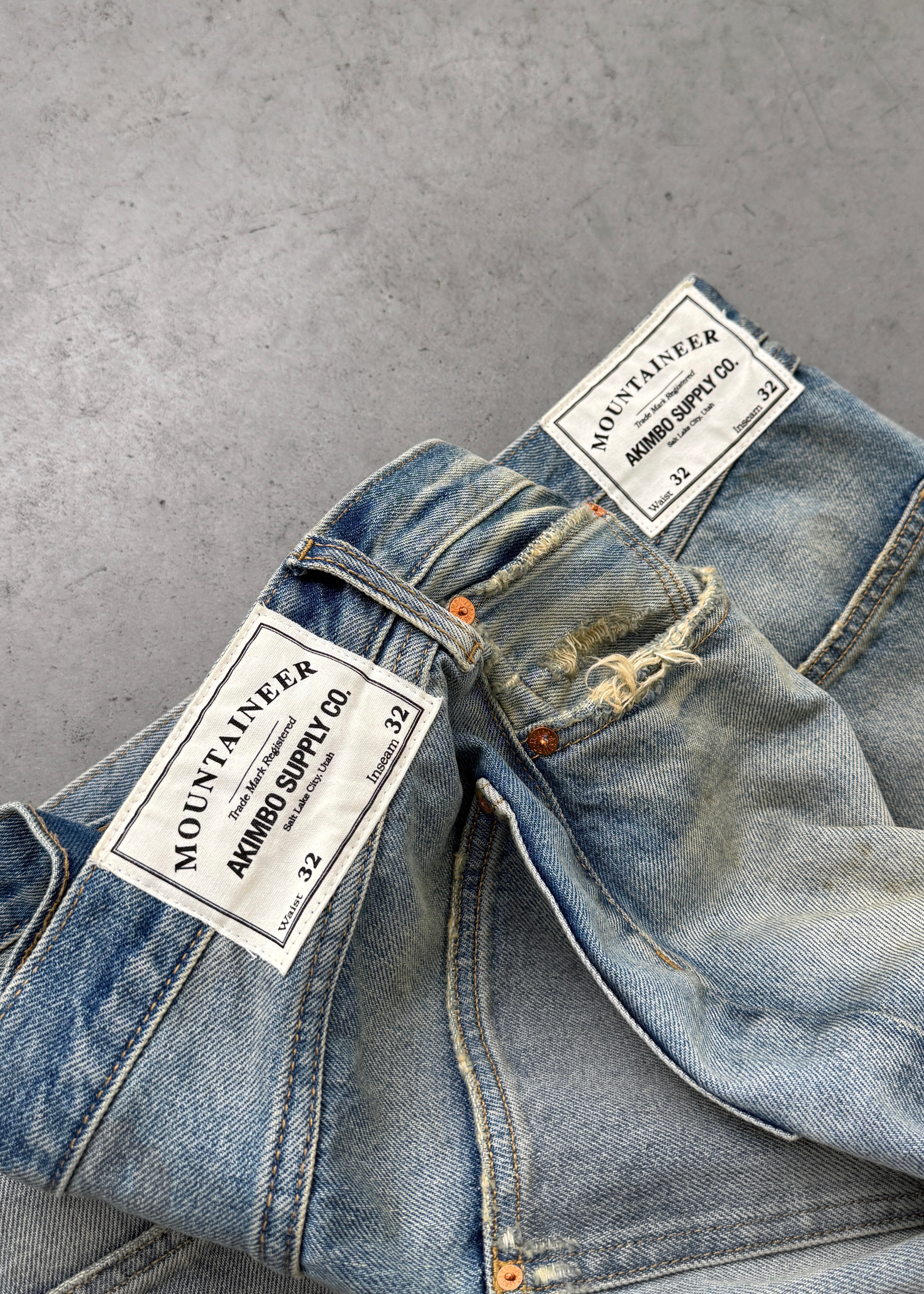 MOUNTAINEER 5 POCKET JEAN - BANDO WASH