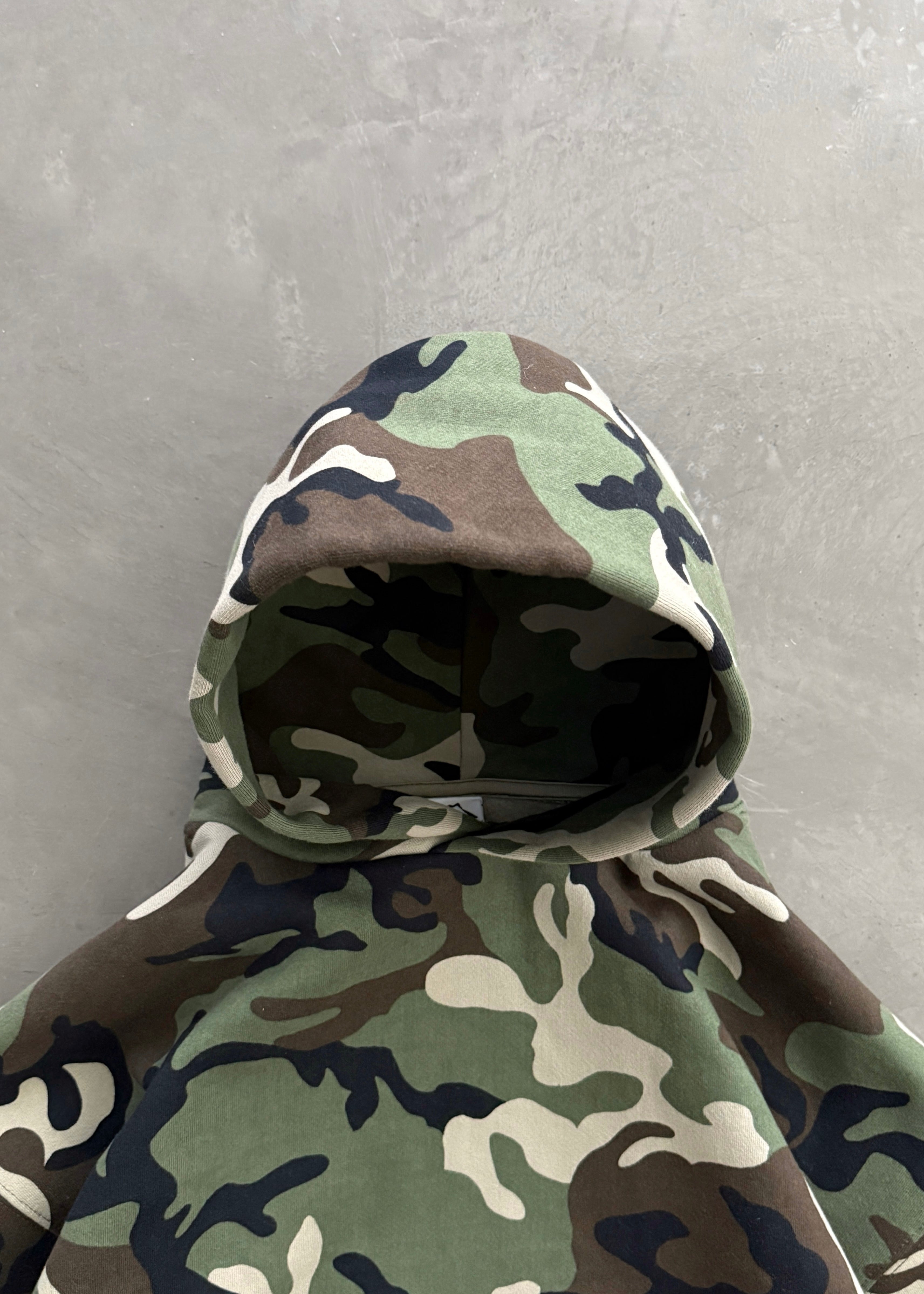 AKIMBO HOODIE - WOODLAND CAMO