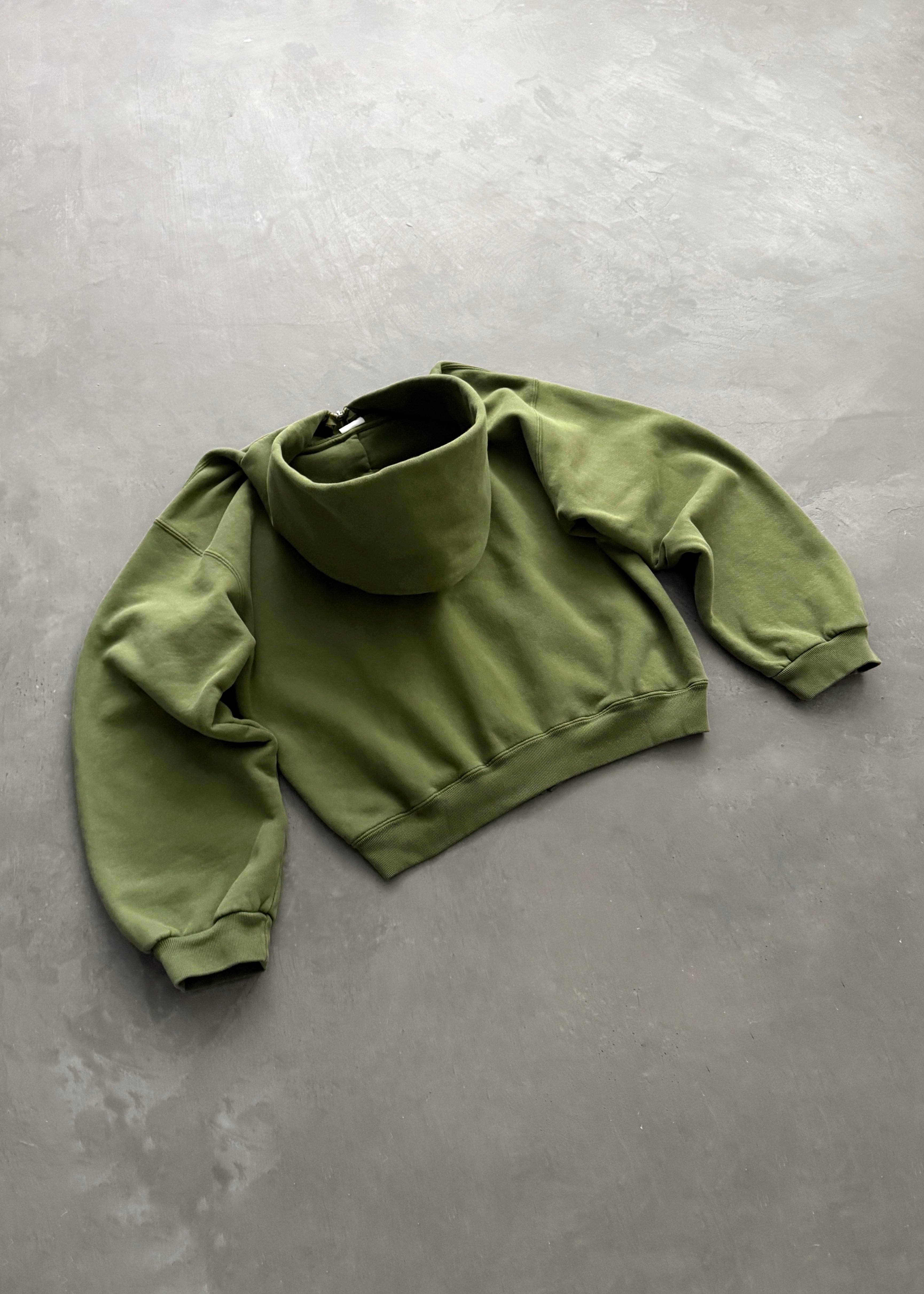 AKIMBO ZIP-UP HOODIE - OLIVE GREEN