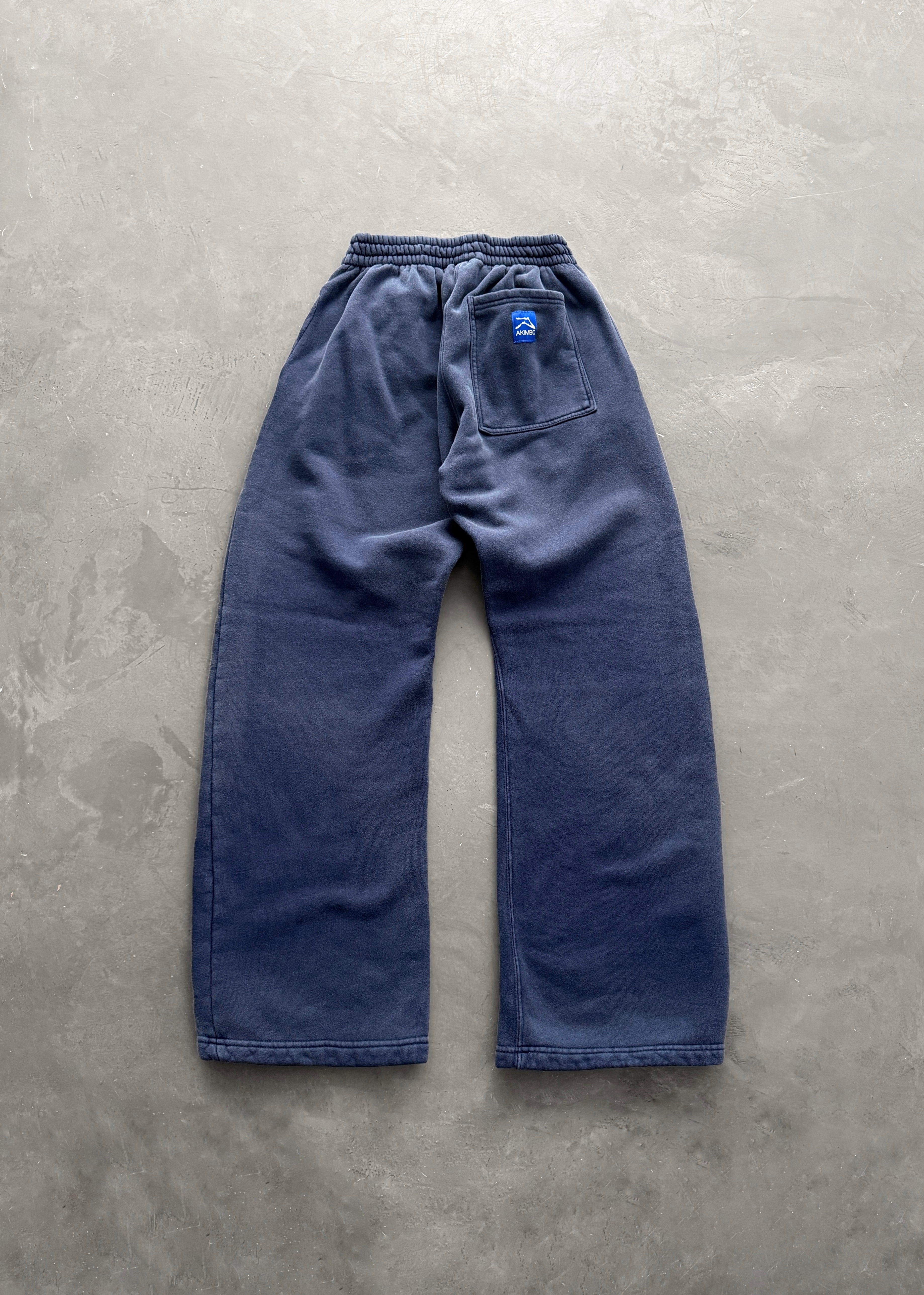 AKIMBO STRAIGHT-LEG SWEATPANTS - FADED NAVY