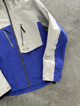 Load image into Gallery viewer, BLUE / GREY OAKLEY GORE-TEX SHELL JACKET - 2000S
