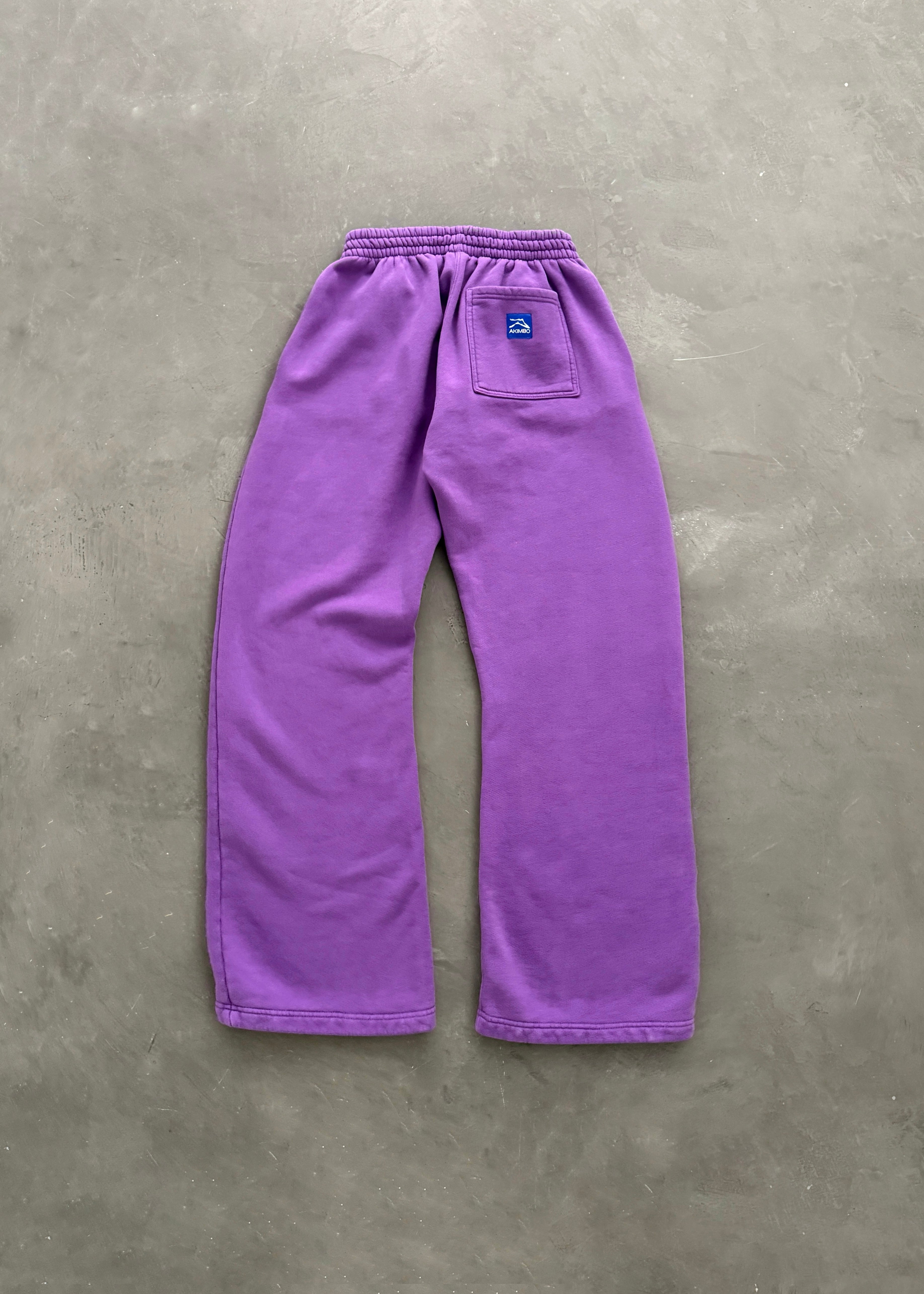 AKIMBO STRAIGHT-LEG SWEATPANTS - PLUM