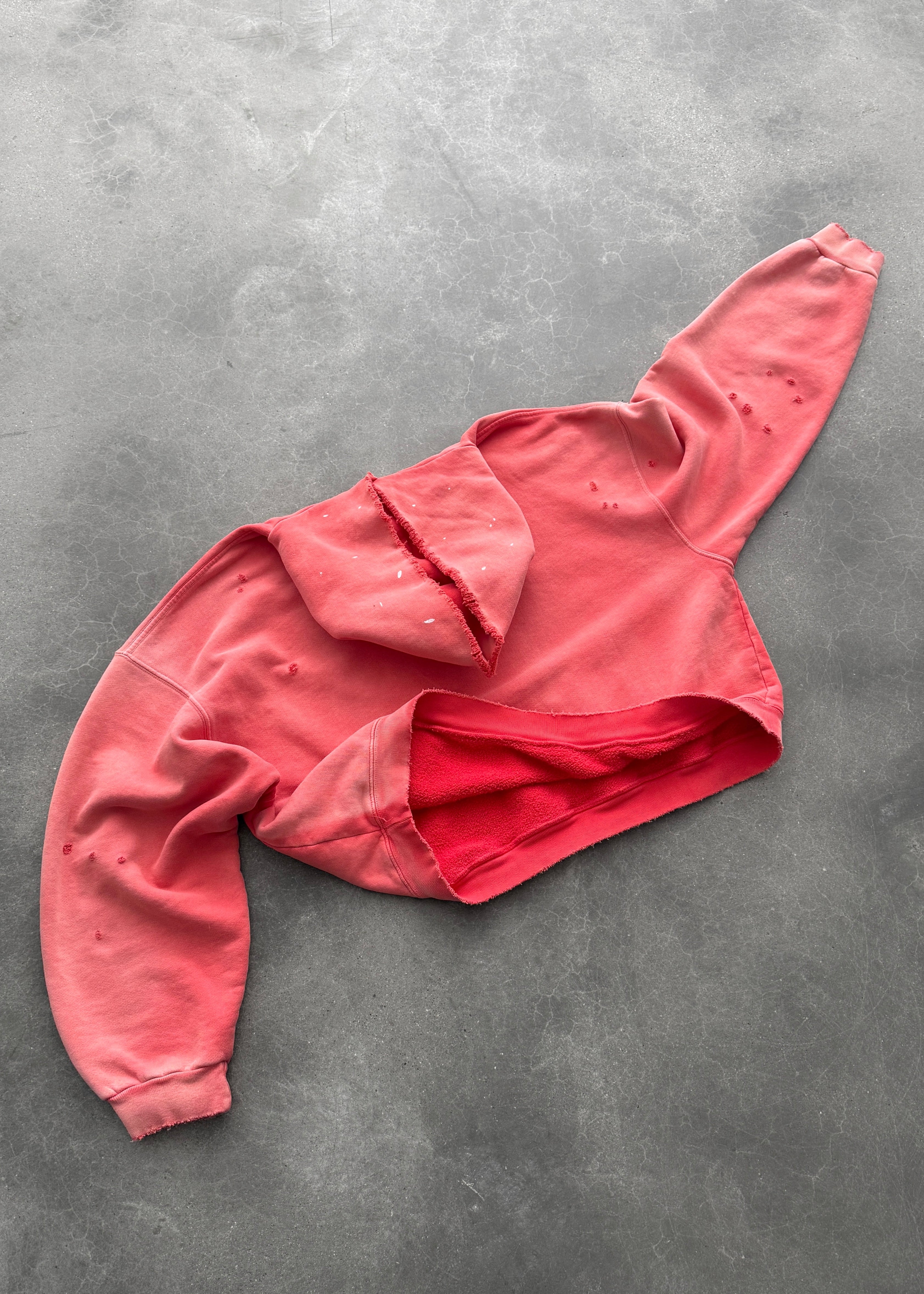 "WATCH-PEEKER" HOODIE - SUN FADED RED