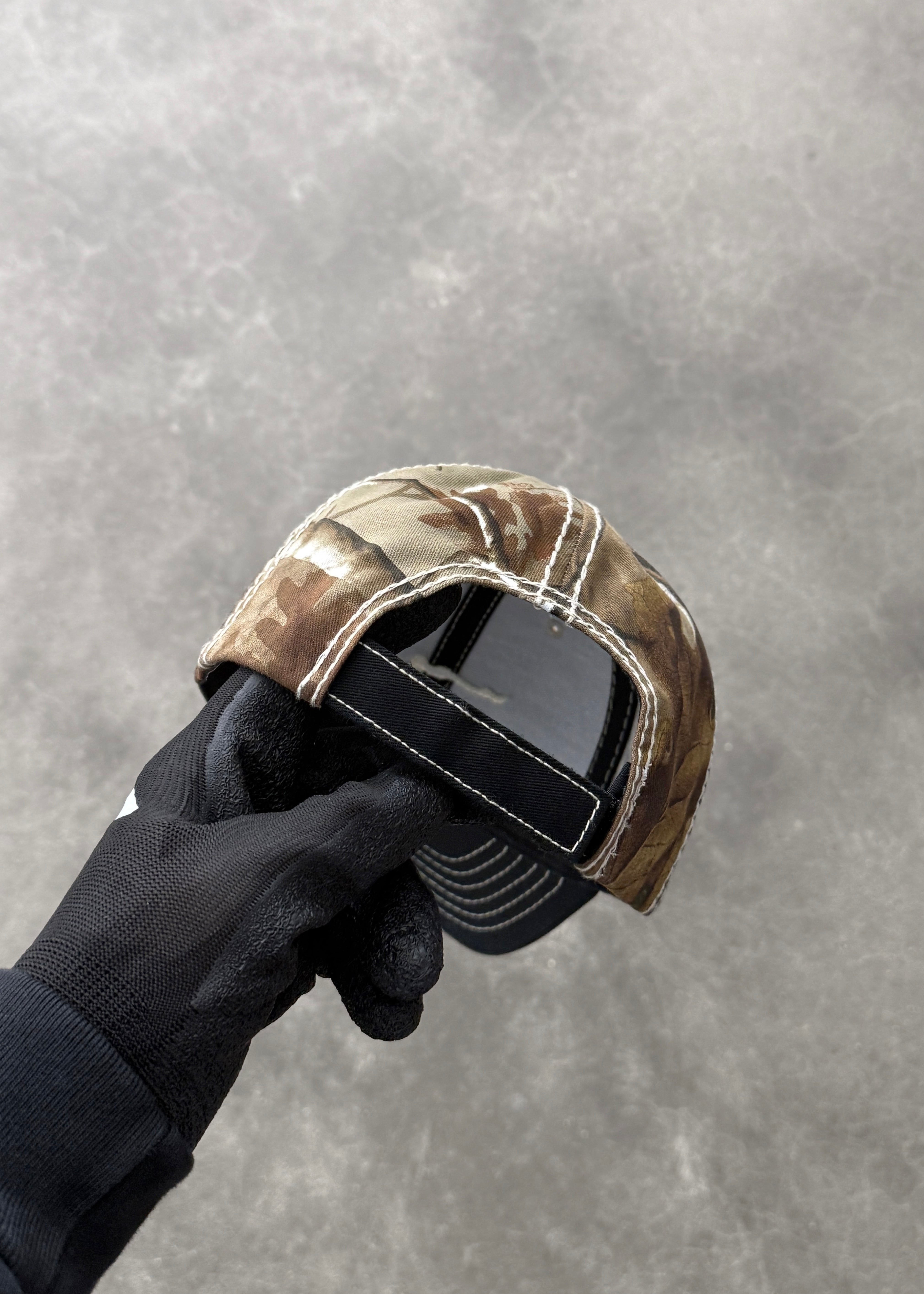 CONTRAST STITCH RANGE CAP - BLACK /  REALTREE® AP