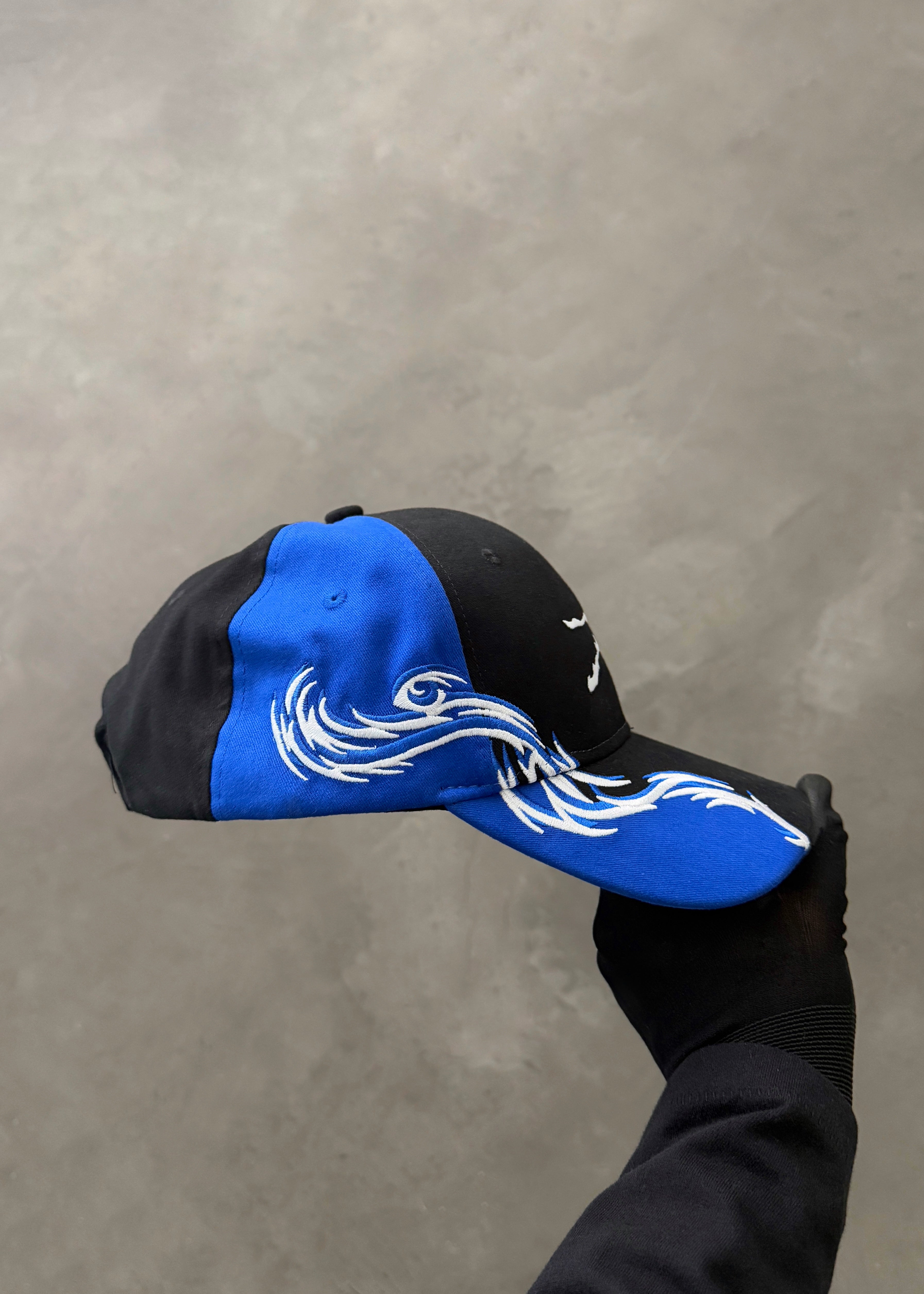 AKIMBO RANGE FLAME RACING CAP - BLUE