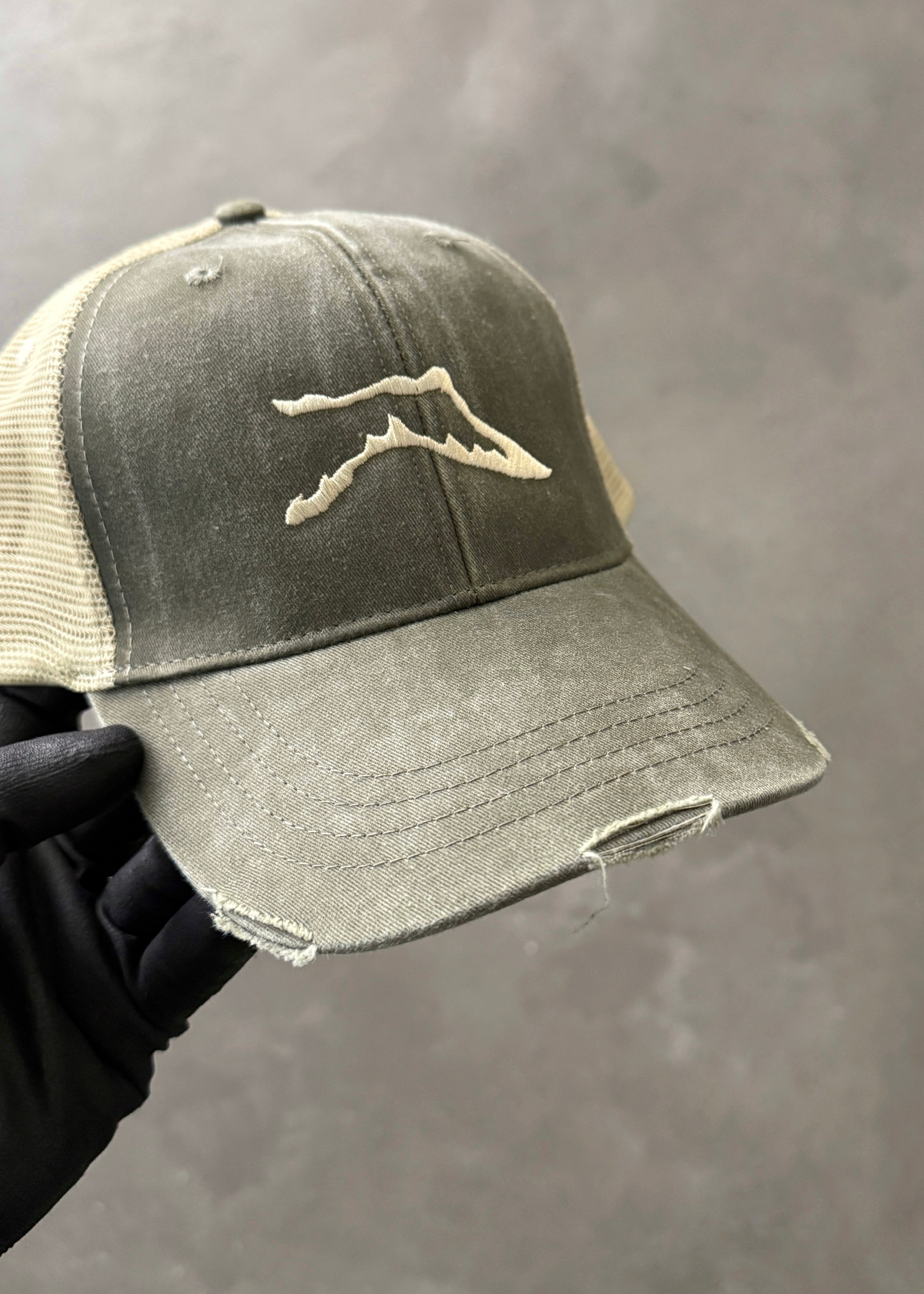 DISTRESSED RANGE MESH CAP - OLIVE