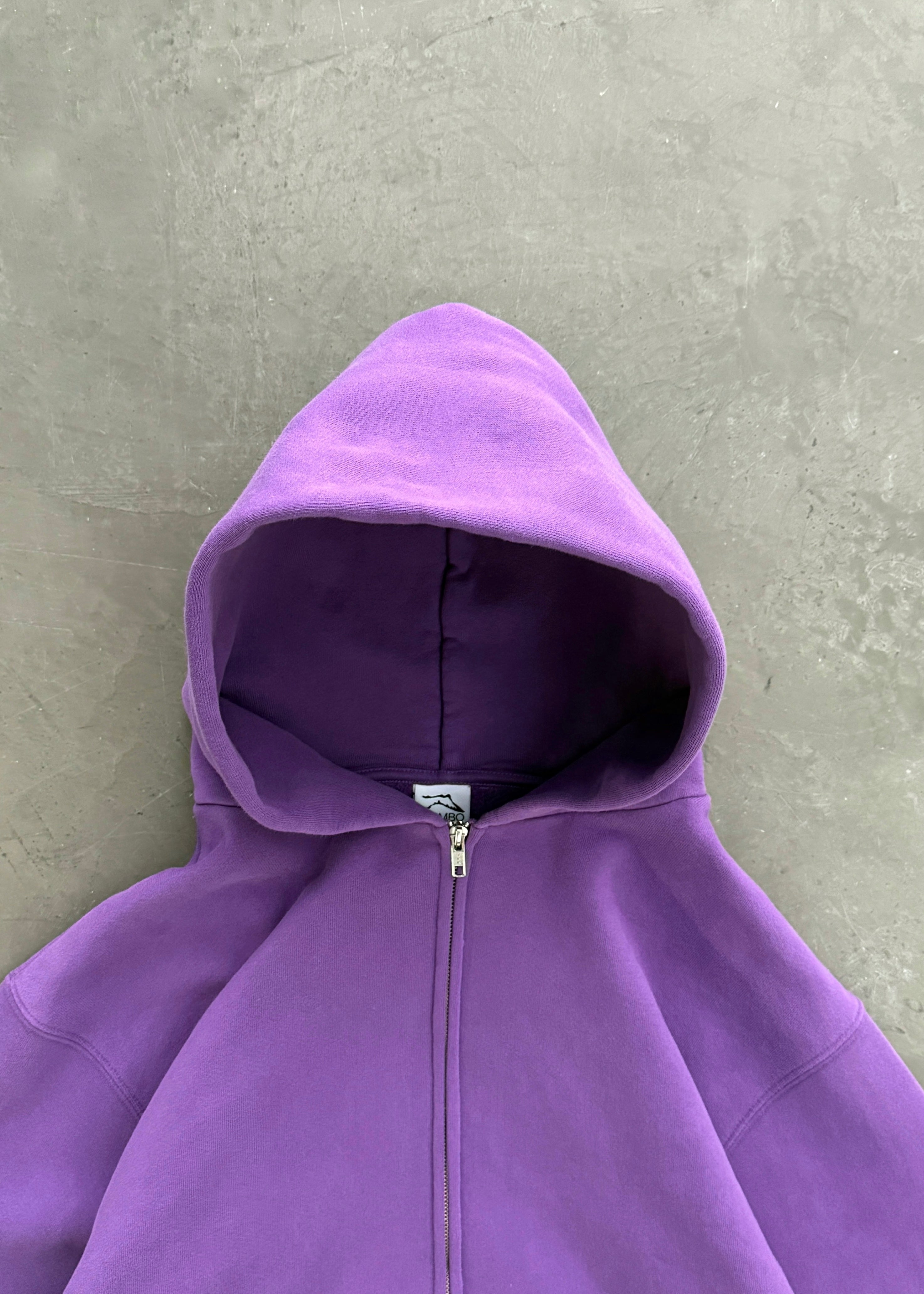 AKIMBO ZIP-UP HOODIE - PLUM