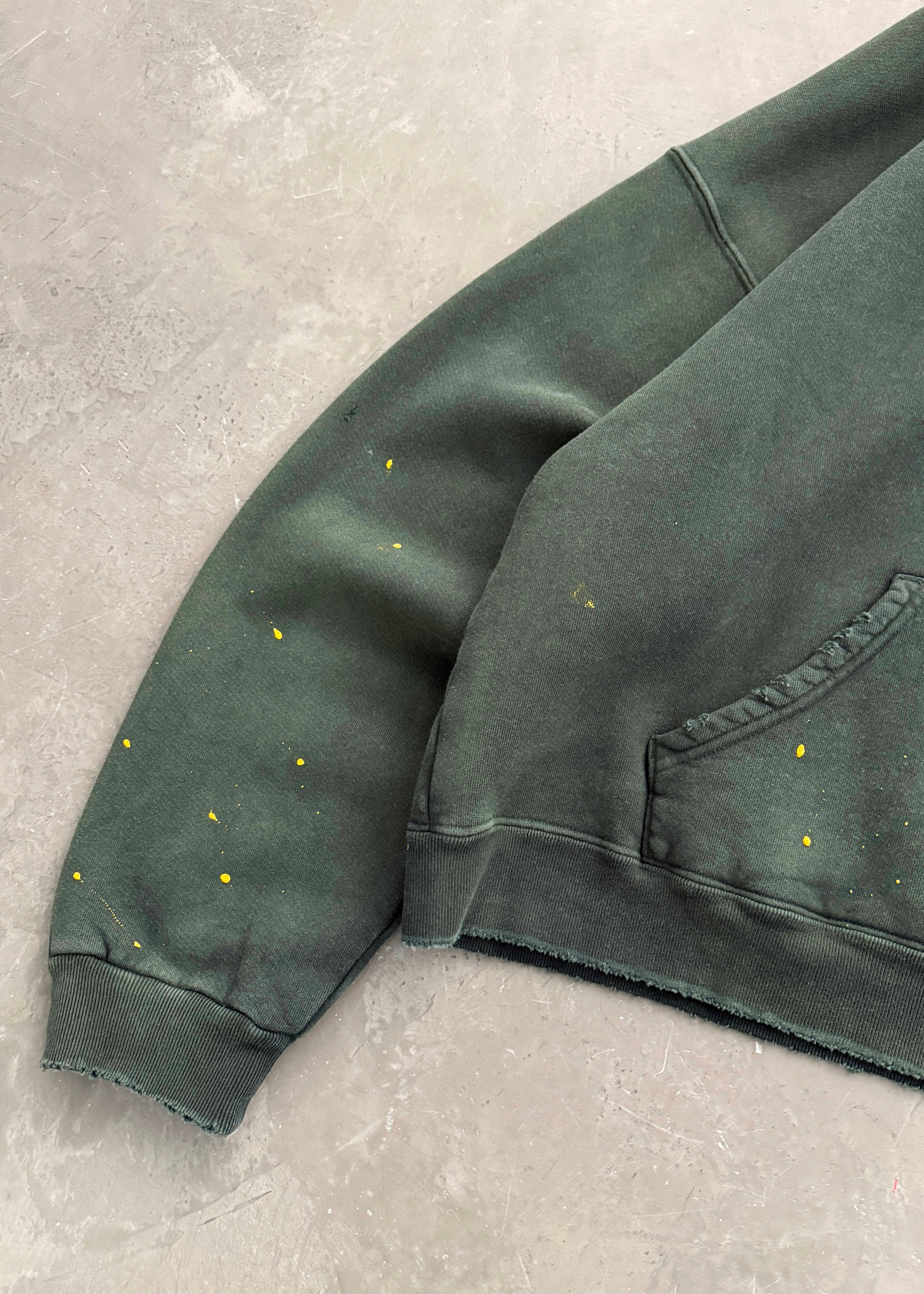 AKIMBO "WATCH-PEEKER" HOODIE - MIDNIGHT GREEN