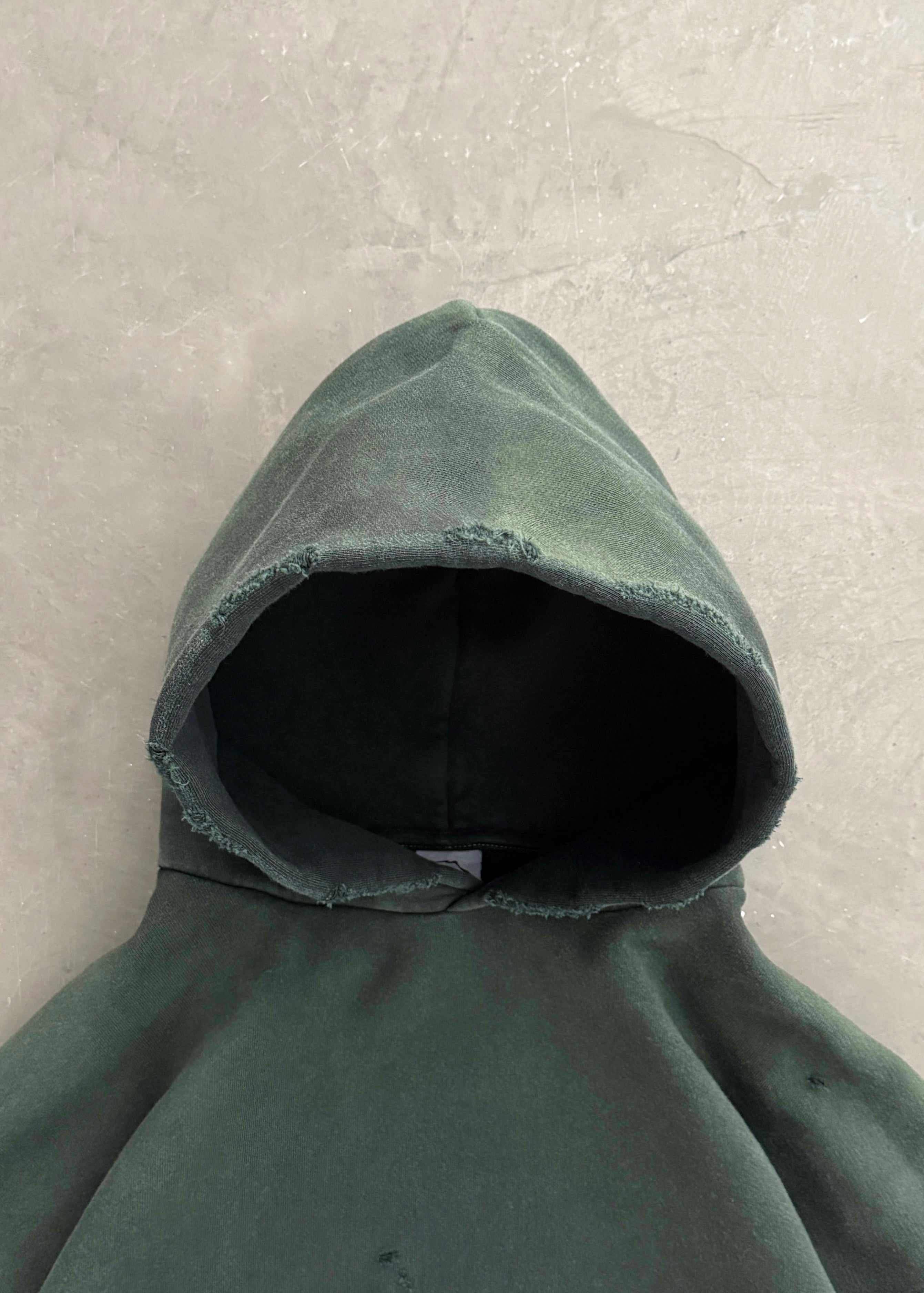 AKIMBO "WATCH-PEEKER" HOODIE - MIDNIGHT GREEN