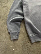 Load image into Gallery viewer, SUN FADED GREY RAGLAN SWEATSHIRT - 1970S

