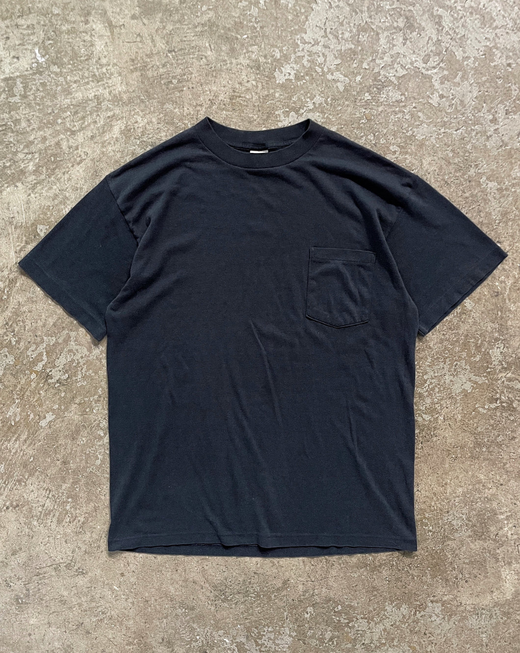 SINGLE STITCHED FADED BLACK POCKET TEE - 1980S