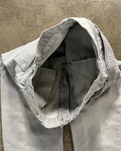 Load image into Gallery viewer, LEVI&#39;S 501 FADED CONCRETE GREY JEANS  - 1980S
