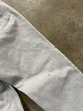 Load image into Gallery viewer, LEVI&#39;S 501 FADED CONCRETE GREY JEANS  - 1980S
