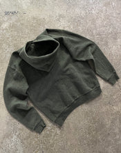 Load image into Gallery viewer, DARK OLIVE GREEN RUSSELL HOODIE - 1970S
