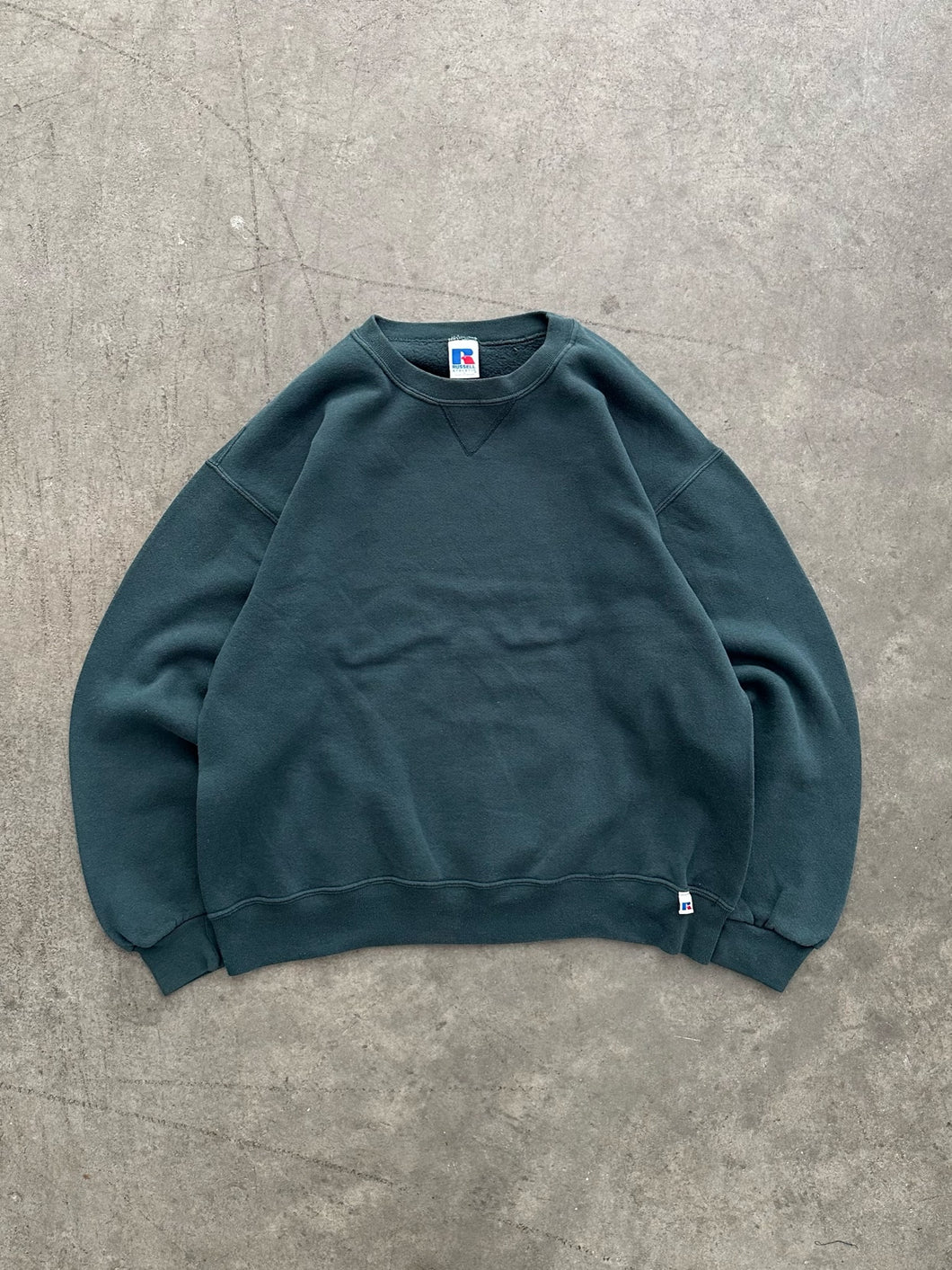 FADED DEEP FOREST GREEN RUSSELL SWEATSHIRT - 1990S