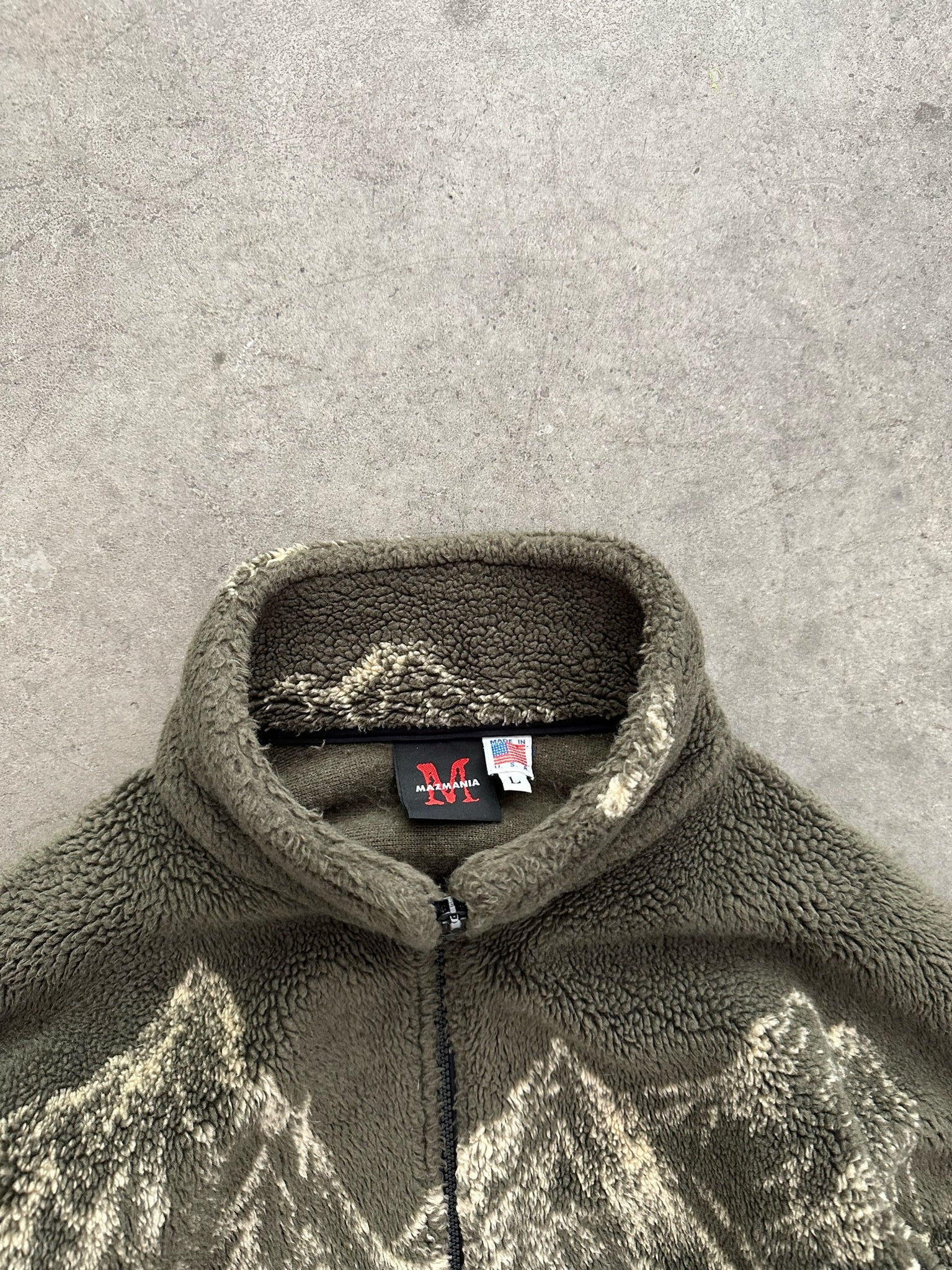 OLIVE GREEN DEEP PILE WOLF FLEECE JACKET - 1990S – AKIMBO CLUB