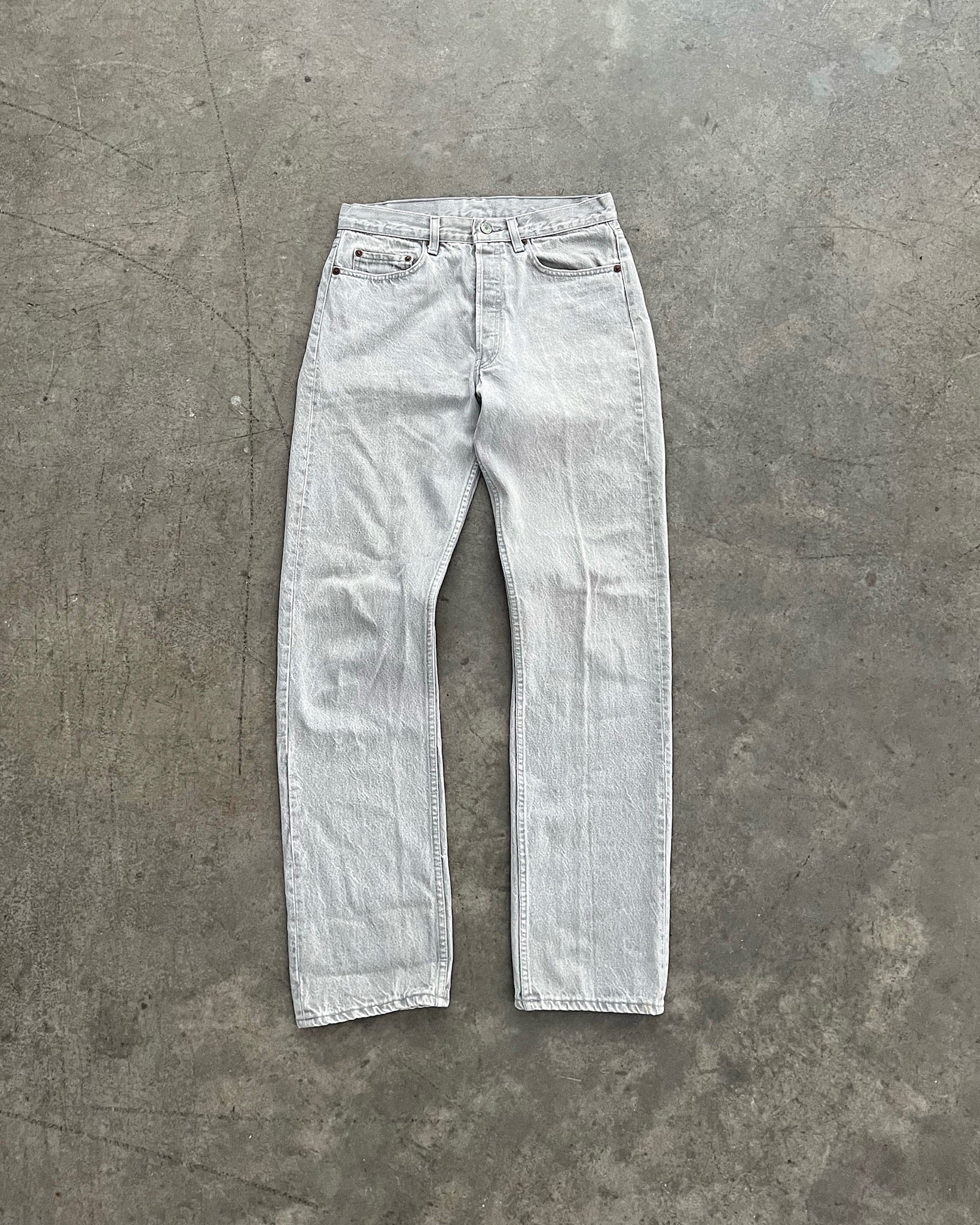 LEVI’S 501 FADED CEMENT GREY JEANS - 1980S – AKIMBO CLUB