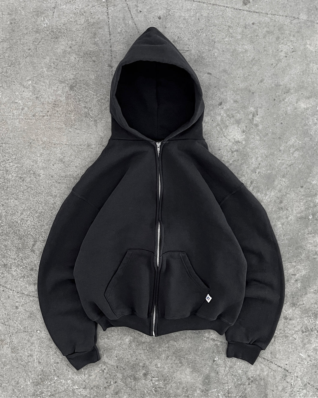 BLACK RUSSELL ZIP UP HOODIE - 1990S
