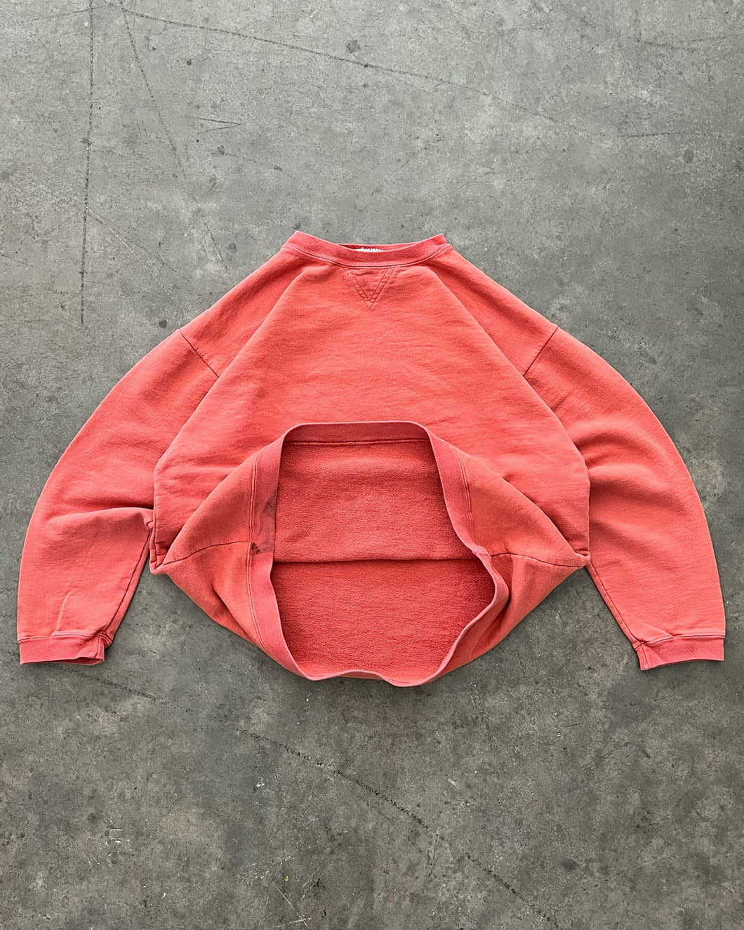 FADED SALMON SWEATSHIRT - 1990S