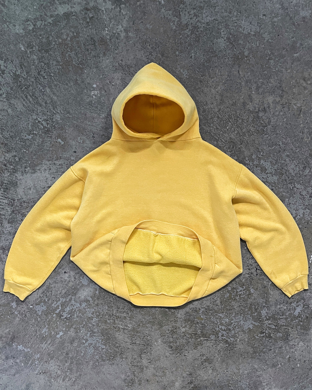 PALE YELLOW RUSSELL HOODIE - 1970S