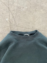Load image into Gallery viewer, FADED DEEP FOREST GEEEN RUSSELL SWEATSHIRT - 1990S
