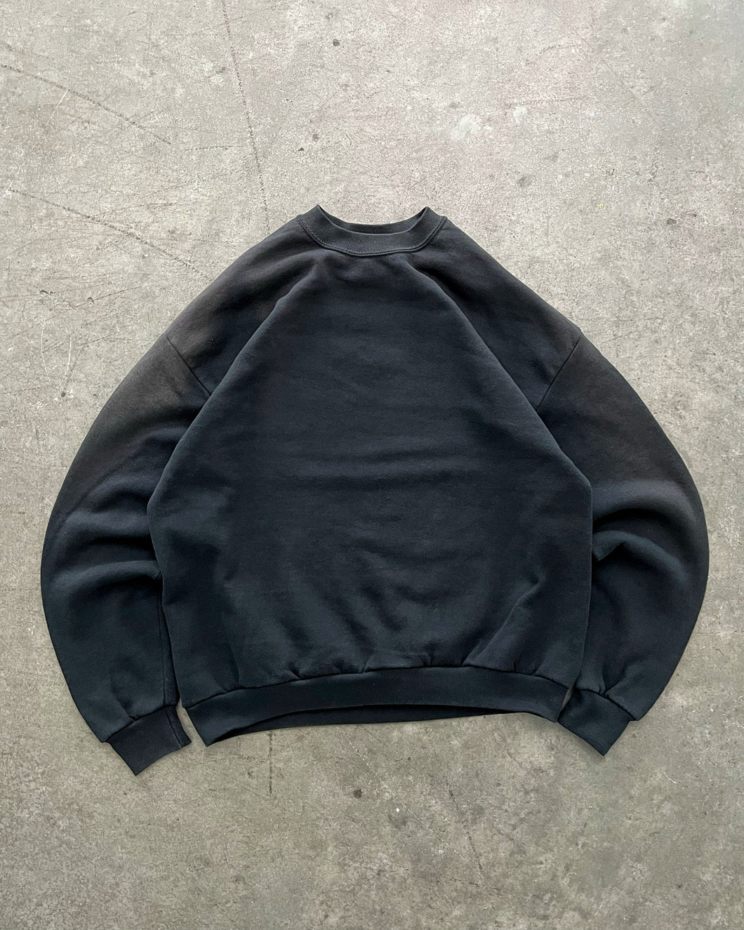 SUN FADED BLACK SWEATSHIRT - 1990S